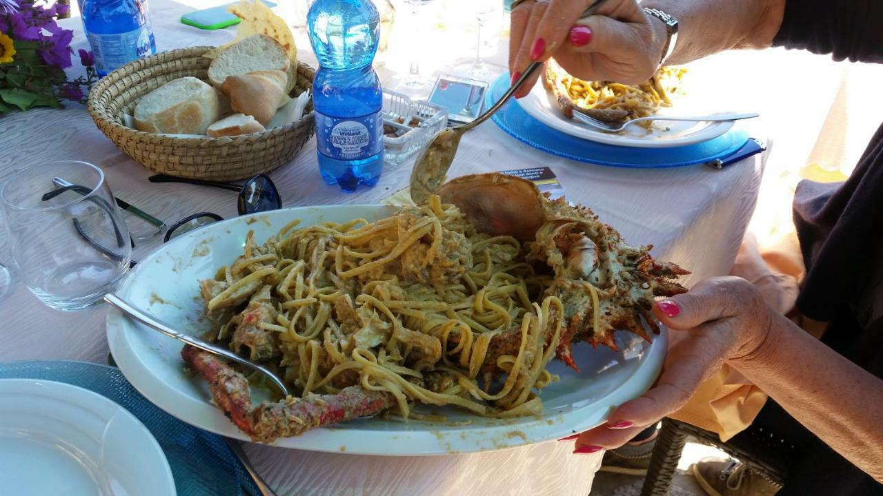 Casa Vacanze Della Maddalena Villa Ла Мадалена Екстериор снимка