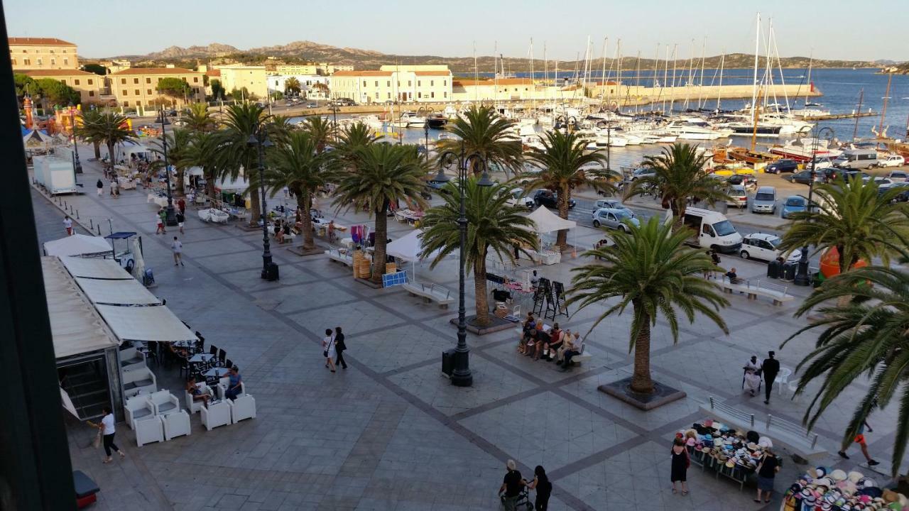 Casa Vacanze Della Maddalena Villa Ла Мадалена Екстериор снимка